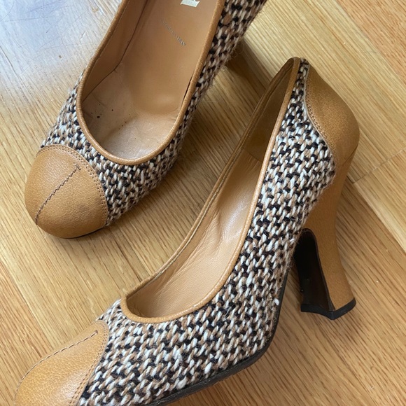 Prada Heels - Picture 2 of 4